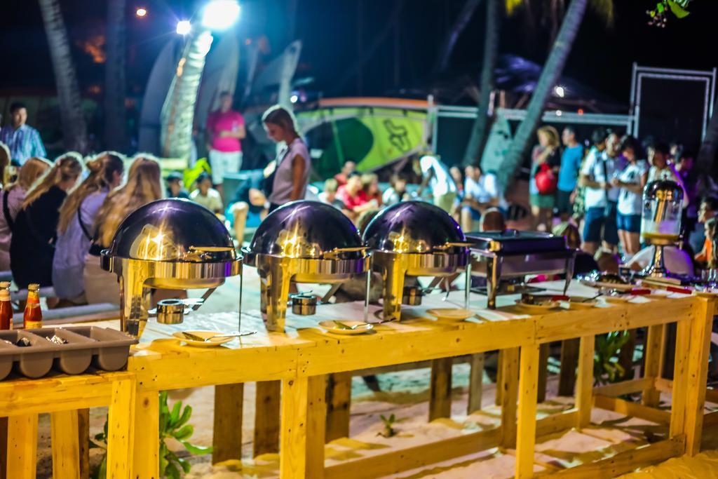 Salt Beach Hotel остров Маафуши Екстериор снимка
